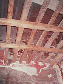 Photo shows original beam vault from the old ruin during restauration